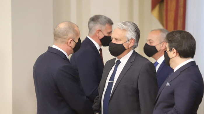 Вътрешният министър на Румен Радев се превърна в тежка щета